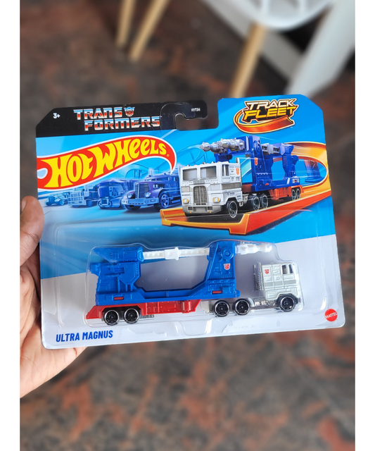 Ultra Magnus Transformers Optimus Prime 2025